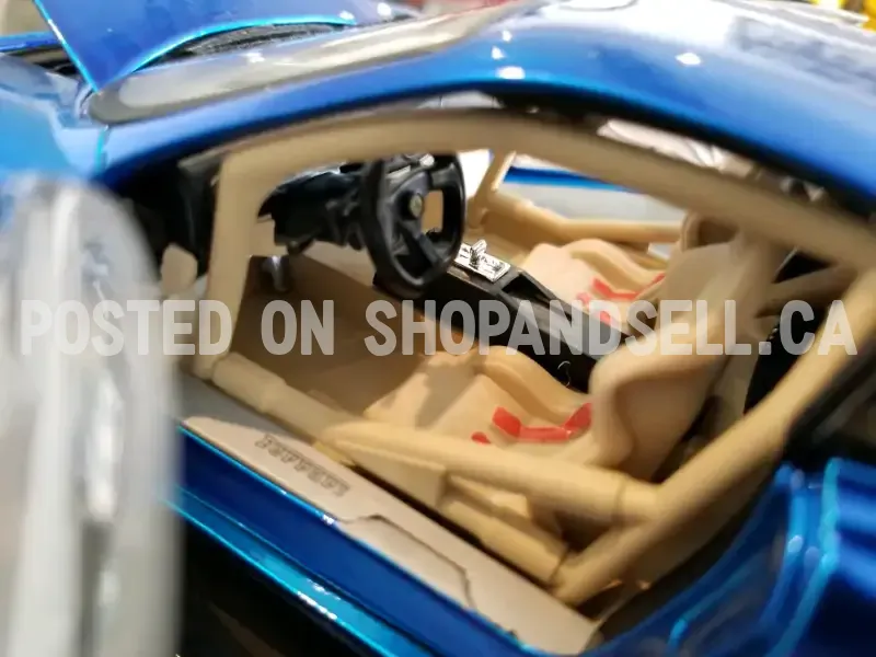 Diecast Hot Wheels Whips Ferrari 360 Modena Chrome Blue