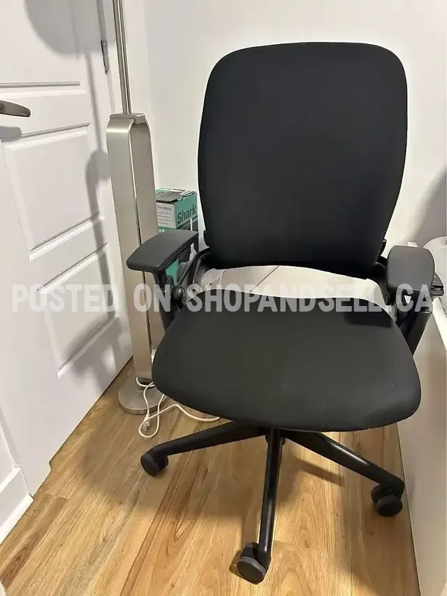  Steelcase Leap v2 Black