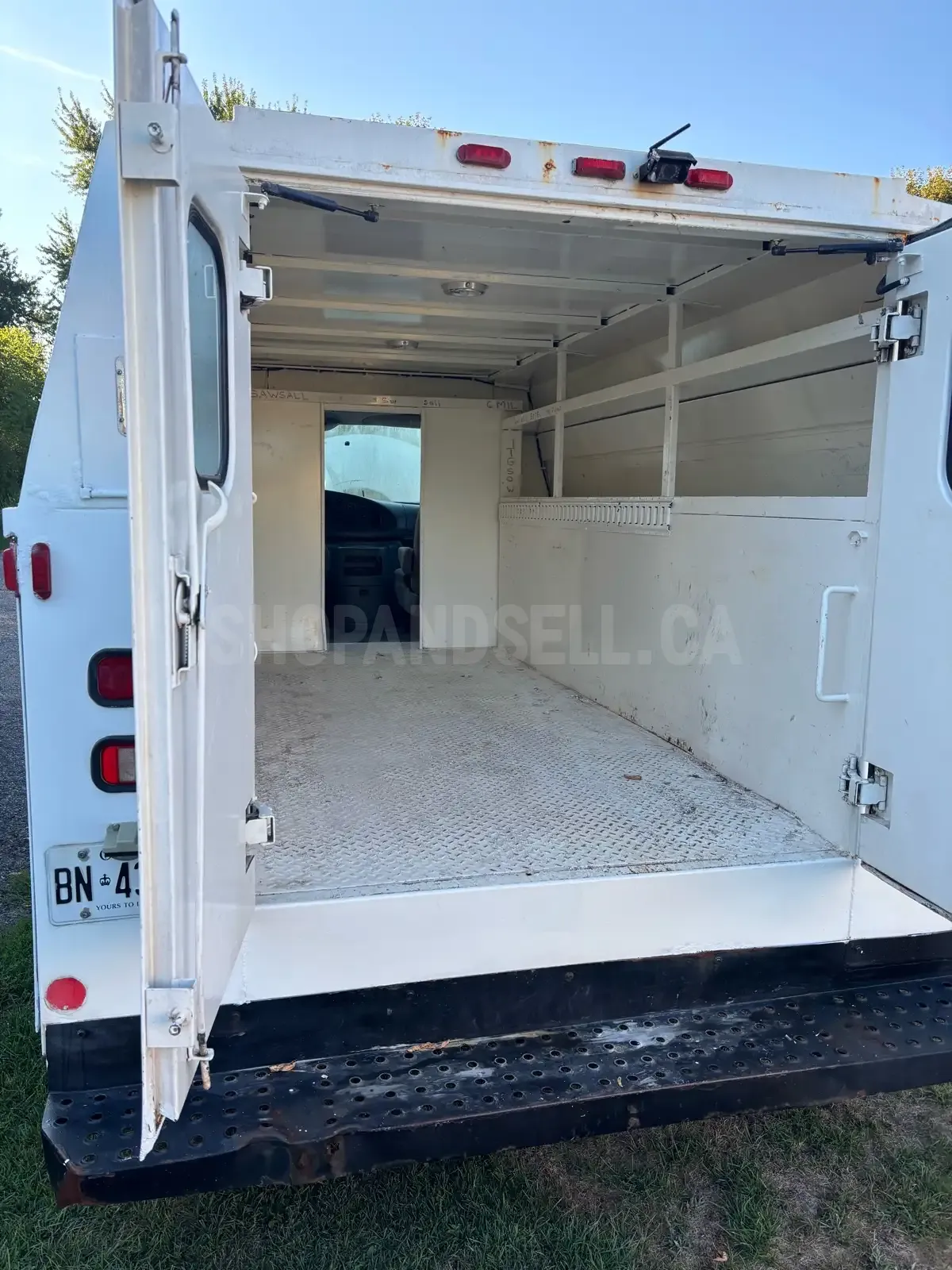 2008 Ford E350 contractor truck