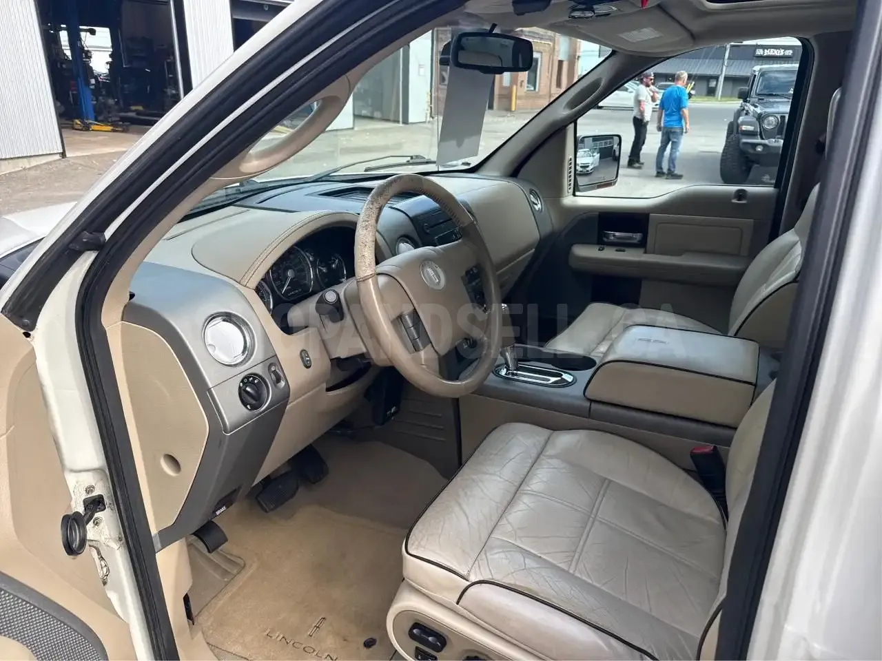 2006 Lincoln Mark LT
