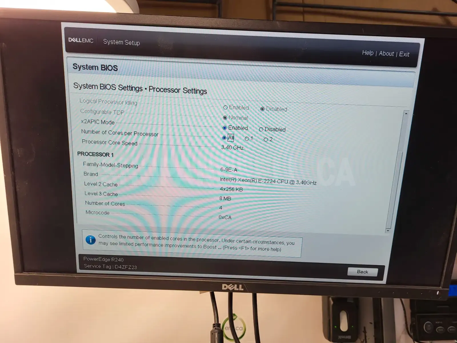 DELL PowerEdge R240, Xeon E-2224 3.40GHz, 16GB DDR4, S140 RAID 3