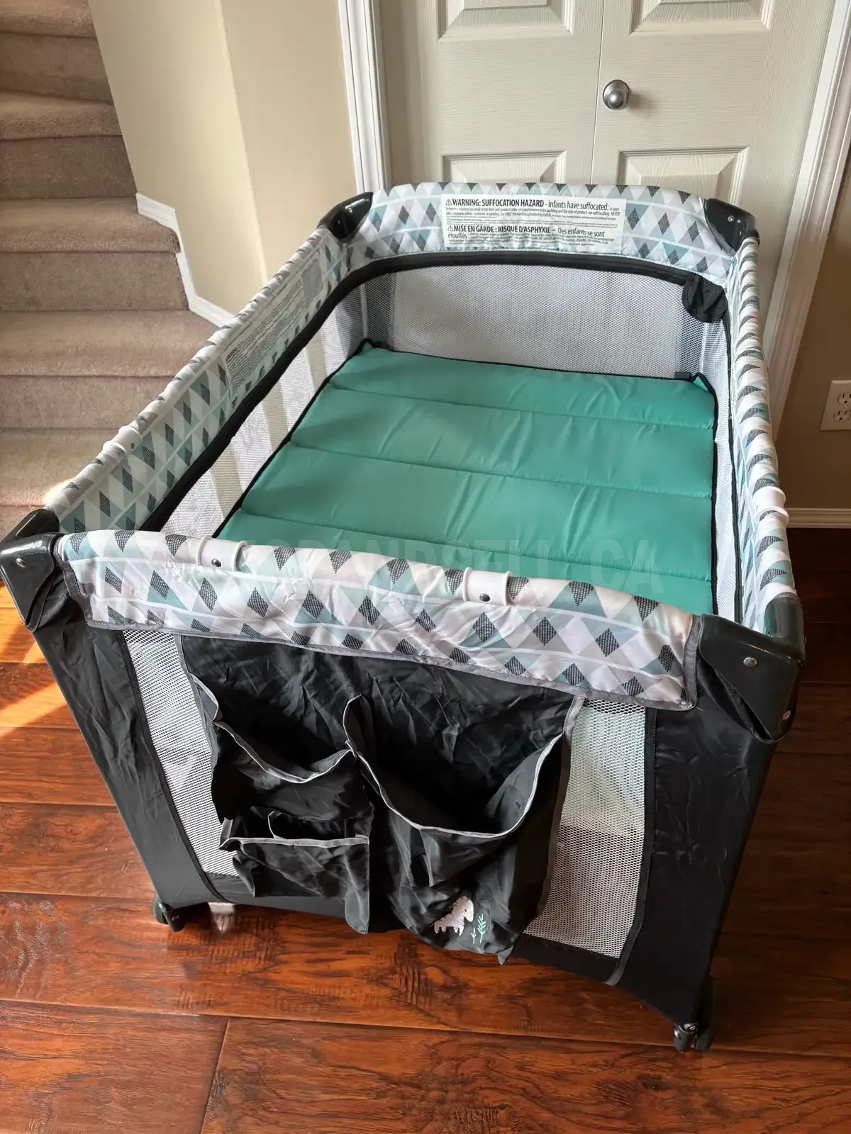 Machine washable playpen
