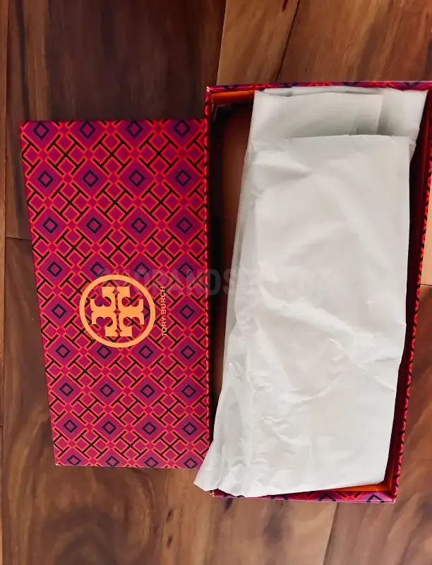 Brand New Tory Burch Flats for Women (Size 7.5) – Elegant &amp; Comfortable Footwear