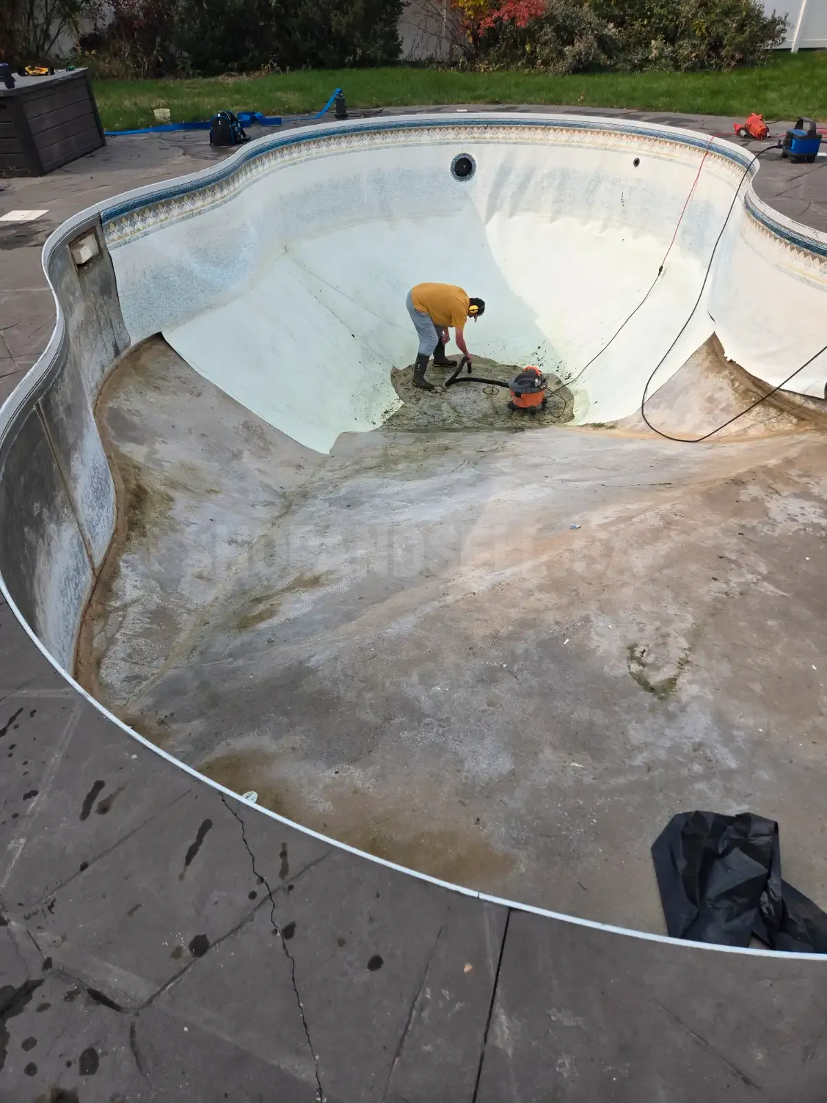 TLC Swimming Pool Services: Expert Pool Maintenance &amp; Repair Solutions