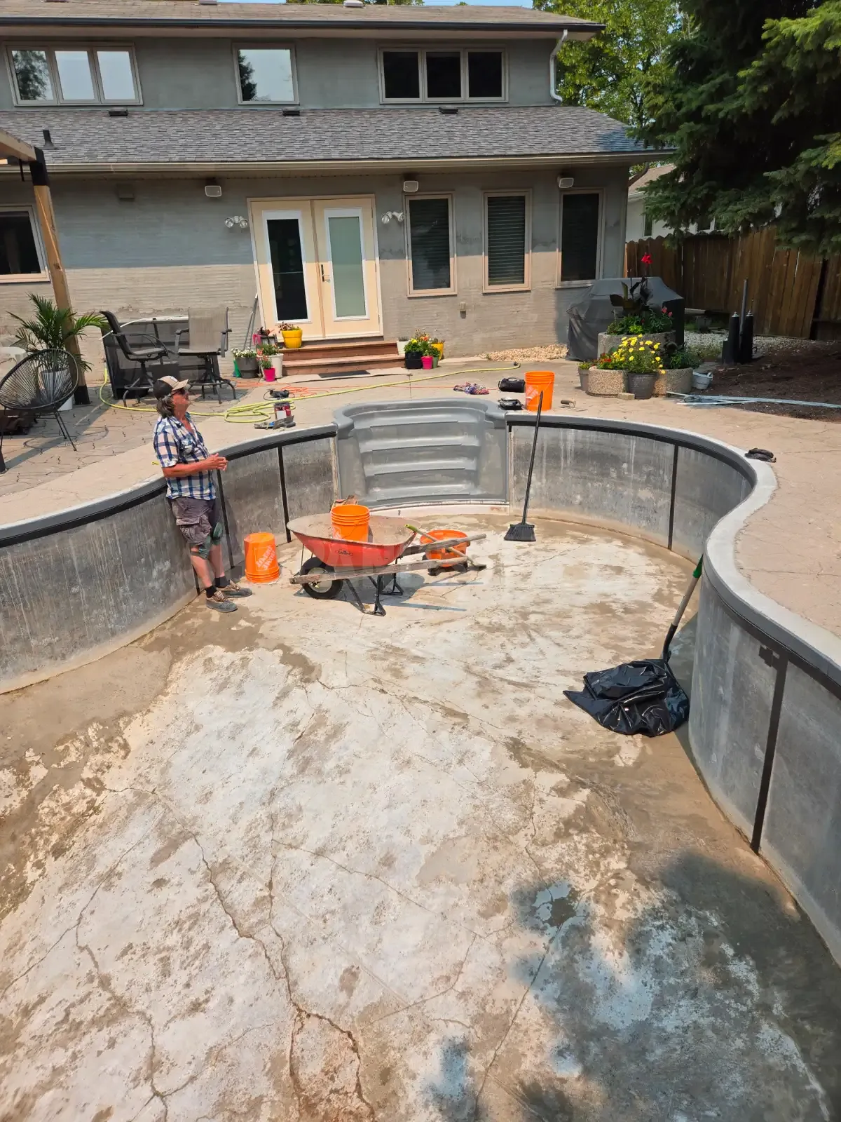 TLC Swimming Pool Services: Expert Pool Maintenance &amp; Repair Solutions