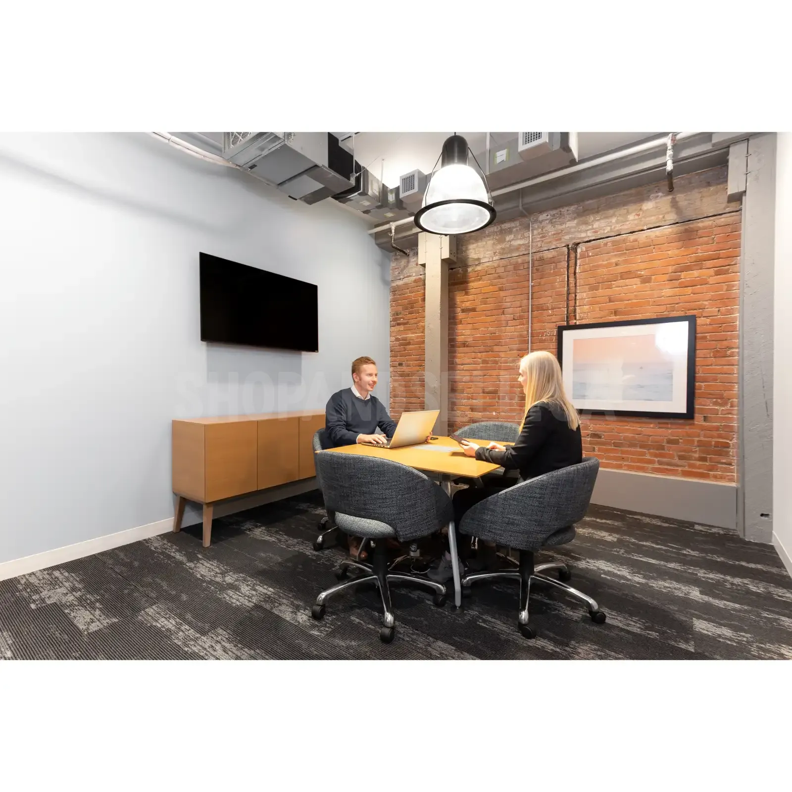 Coworking Space for Rent in YATES | Affordable, Flexible, &amp; Fully Equipped