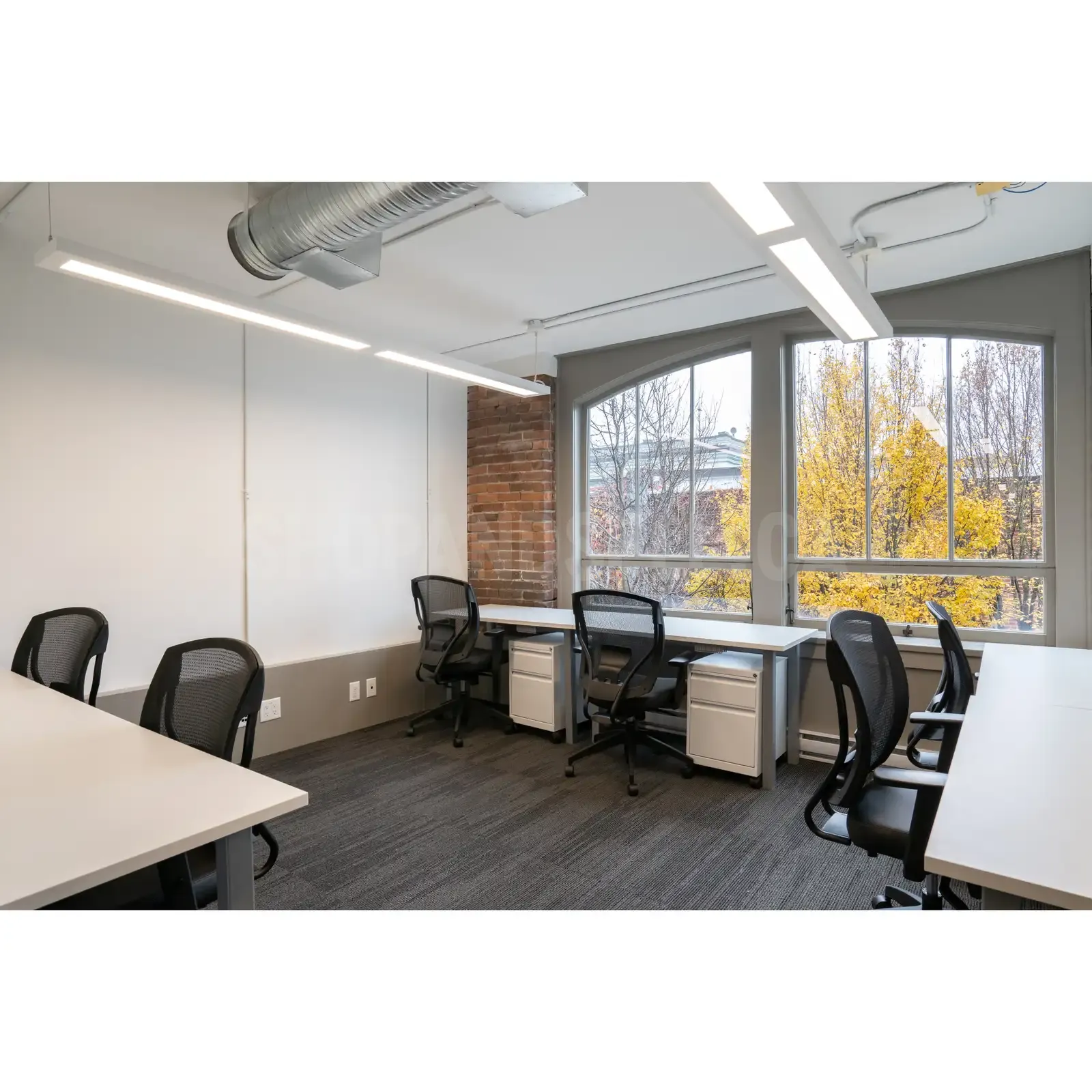 Coworking Space for Rent in YATES | Affordable, Flexible, &amp; Fully Equipped