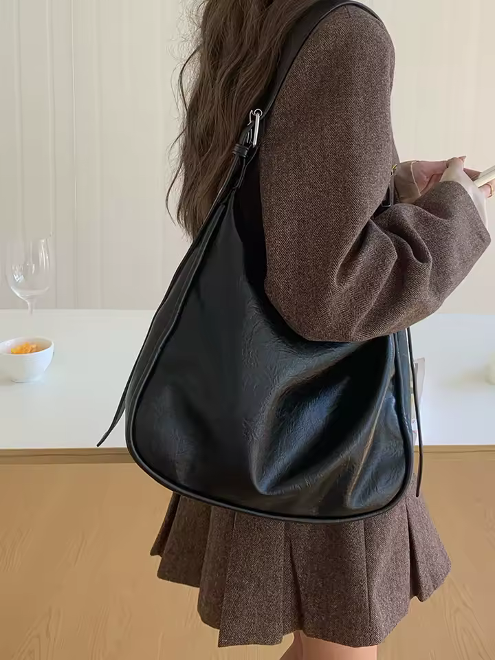Fashionable Large Capacity Women's shoulder Bag
