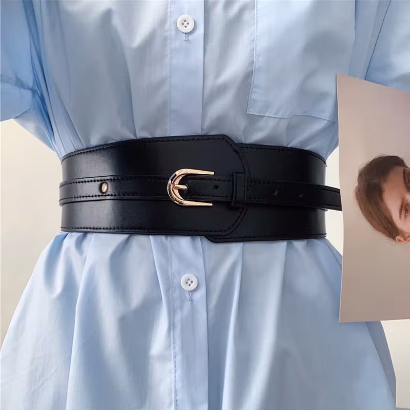 Women's wide vintage belt