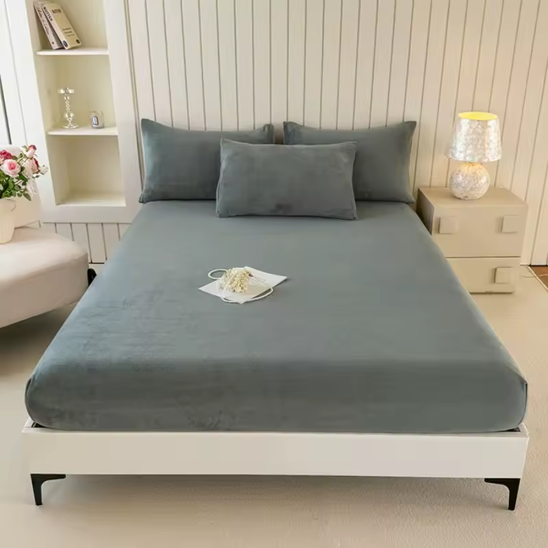 Solid Colour Winter Plush Warm Mattress Cover